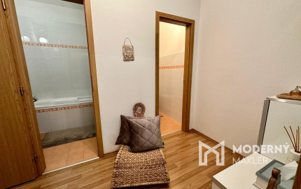 REZERVOVANÉ - EXKLUZÍVNA PONUKA! NA PREDAJ ŠTÝLOVÝ 2 IZBOVÝ BYT NA VÝCHODNEJ ULICI V TRENČÍNE