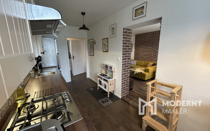 PREDANÝ !!! 3-izbový byt s vlastnou záhradou