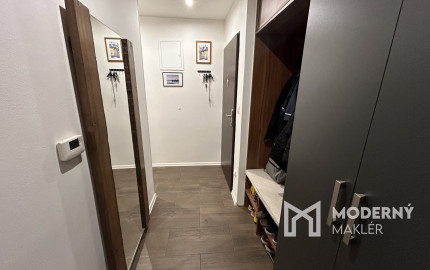 PREDANÝ !!! 3-izbový byt s vlastnou záhradou