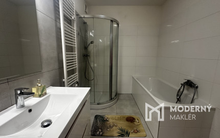 Predaj útulného zariadeného 3-izb. bytu s veľkou terasou