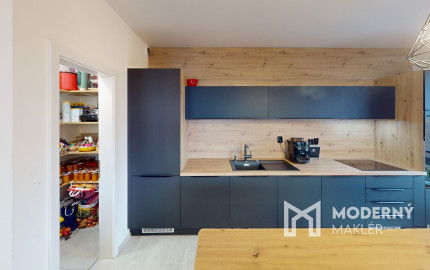 Predaj útulného zariadeného 3-izb. bytu s veľkou terasou