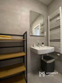 Krásne zariadený dvojizbový byt na ulici Hanzlíkovská