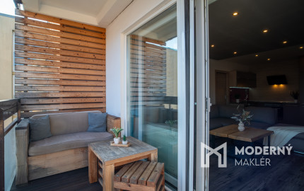 Na predaj priestranný 4-izbový byt v Trenčíne