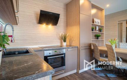 Na predaj priestranný 4-izbový byt v Trenčíne