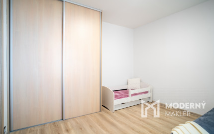 Na predaj priestranný 4-izbový byt v Trenčíne