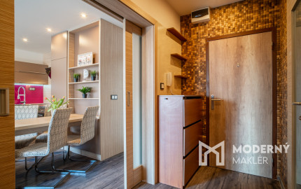 Na predaj priestranný 4-izbový byt v Trenčíne