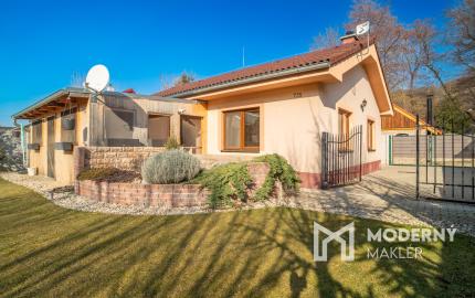 Na predaj záhradná chata vhodná na celoročné bývanie v obci Kuchyňa