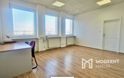 Na prenájom klimatizovaný administratívny priestor o výmere 54m2 v Stupave – AB28-29