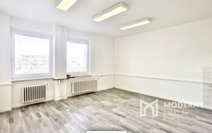 Na prenájom administratívny priestor o výmere 23,8m2 v Stupave – AB17