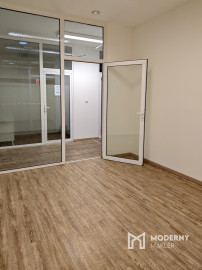 Na prenájom zrekonštruovaný obchodný priestor v centre Malaciek