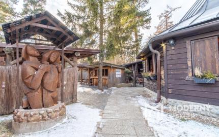 Na predaj jedinečná Zbojnícka koliba s bohatou históriou v Starej Lesnej