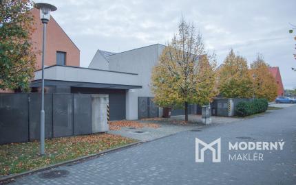 Na predaj exkluzívny 4-izbový rodinný dom priamo pod Devínom