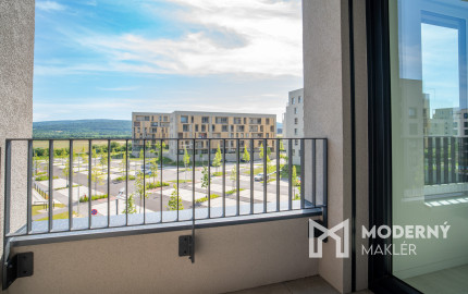 Na predaj svetlý 1,5-izbový byt v NADŠTANDARDE v lukratívnej lokalite BORY