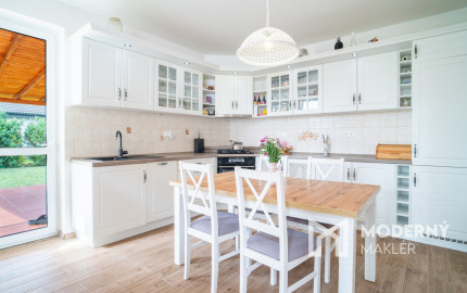 Na predaj príjemný 4-izbový rodinný dom v Lehniciach