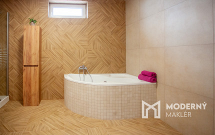 Na predaj príjemný 4-izbový rodinný dom v Lehniciach