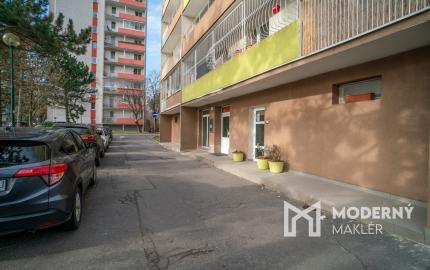 Na predaj dobre dispozične riešený 3-izbový byt vo vyhľadávanej lokalite Karlovej Vsi