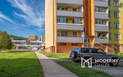 Na prenájom zrekonštruovaný 1-izbový byt s veľkorysou loggiou v tichej časti Dúbravky