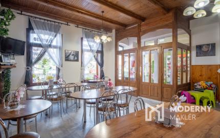 Na predaj komerčná budova v centre mesta Spišská Stará Ves so skvelým investičným potenciálom