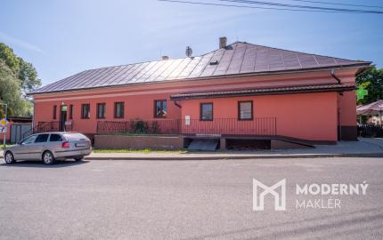 Na predaj komerčná budova v centre mesta Spišská Stará Ves so skvelým investičným potenciálom