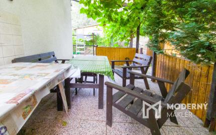 Na predaj rekreačná chata v jedinečnom prostredí Malých Karpát v Sološnici