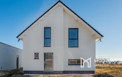 Na predaj nadštandardná novostavba dvojpodlažného rodinného domu v Novej Dedinke