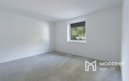 Na predaj jedinečný 4-izbový rodinný dom s terasou v Hrnčiarovciach nad Parnou