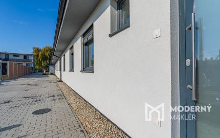 Na predaj jedinečný 4-izbový rodinný dom s terasou v Hrnčiarovciach nad Parnou