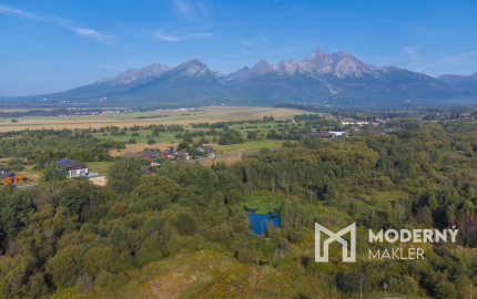 Na predaj perspektívny pozemok so stavebným povolením vo Veľkej Lomnici
