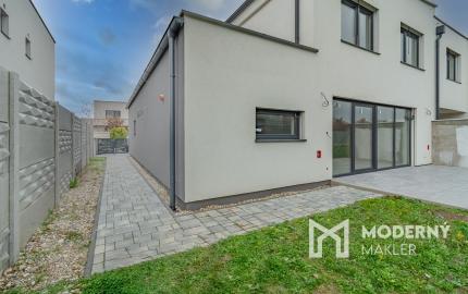 Na predaj moderný 5-izbový rodinný dom v Šamoríne