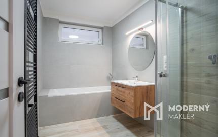 Na predaj štýlovo zrekonštruovaný dvojpodlažný rodinný dom za výhodnú cenu v obci Veľká Mača