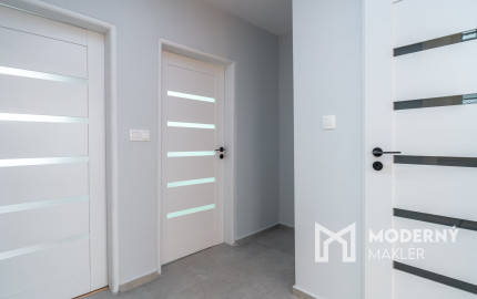 Na predaj štýlovo zrekonštruovaný dvojpodlažný rodinný dom za výhodnú cenu v obci Veľká Mača