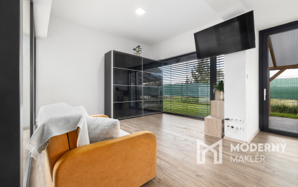 Na predaj moderný dom s terasou v Ružinove - Domové role