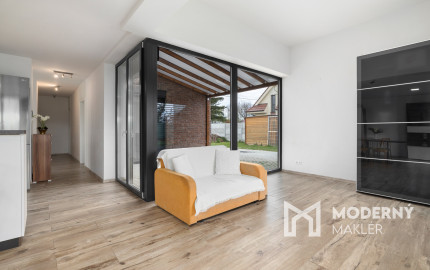 Na predaj moderný dom s terasou v Ružinove - Domové role