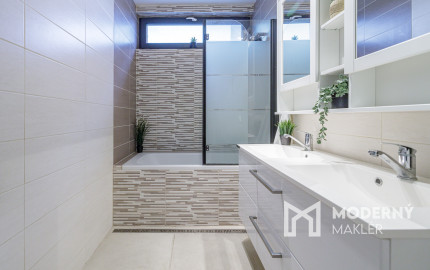 Na predaj moderný dom s terasou v Ružinove - Domové role