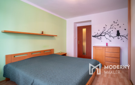 PRENAJATÉ: Na prenájom priestranný 2-izbový byt na Záhradnej ulici v Pezinku