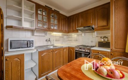 REZERVOVANÉ: Na predaj slnečný 4-izbový byt na Námestí Kráľovnej pokoja v Prešove