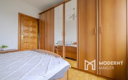 REZERVOVANÉ: Na predaj slnečný 4-izbový byt na Námestí Kráľovnej pokoja v Prešove