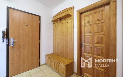 REZERVOVANÉ: Na predaj slnečný 4-izbový byt na Námestí Kráľovnej pokoja v Prešove