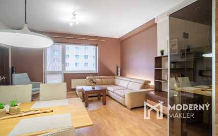 Na predaj kompletne zariadený 3-izbový byt v Trenčíne
