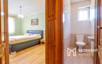 Na predaj dvojgeneračný rodinný dom s bazénom v Gabčíkove