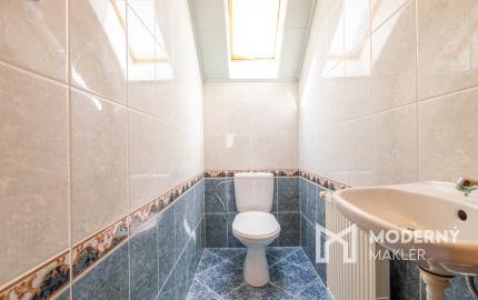 Na predaj dvojgeneračný rodinný dom s bazénom v Gabčíkove