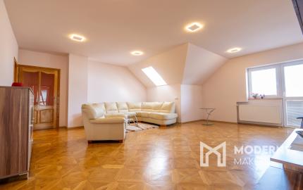 Na predaj dvojgeneračný rodinný dom s bazénom v Gabčíkove