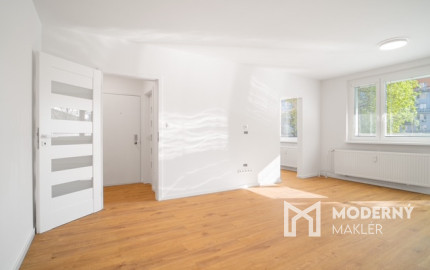 Na predaj priestranný 1-izbový byt na Haburskej ulici v Ružinove