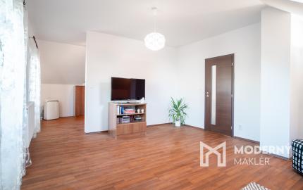 REZERVOVANÉ - Na predaj klimatizovaný 4-izbový rodinný dom s garážou a možnosťou prerobenia na 5-izbový v Senci