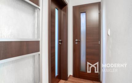 REZERVOVANÉ - Na predaj klimatizovaný 4-izbový rodinný dom s garážou a možnosťou prerobenia na 5-izbový v Senci