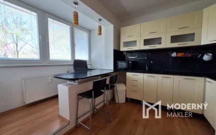 Na prenájom kompletne zariadený 1 - izbový byt v Žiline