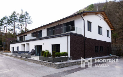 Na predaj nadštandardný 3- izbový byt v jedinečnej lokalite Súľov