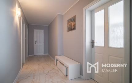 Na predaj 4-izbový rodinný dom po kompletnej rekonštrukcii v Šulekove