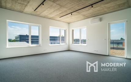 Na predaj 3-podlažná polyfunkcia na Zavarskej ulici v Trnave