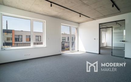 Na predaj 3-podlažná polyfunkcia na Zavarskej ulici v Trnave